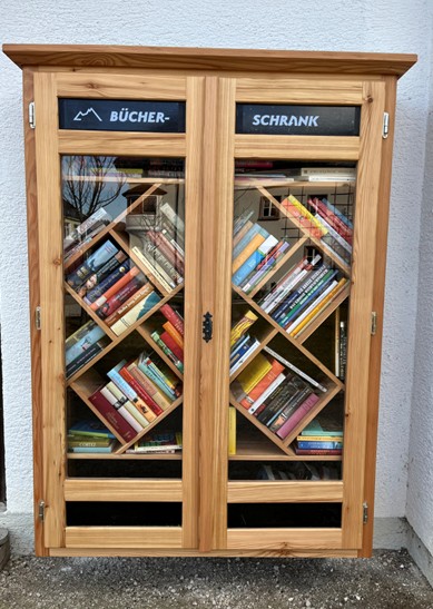 Bücherschrank